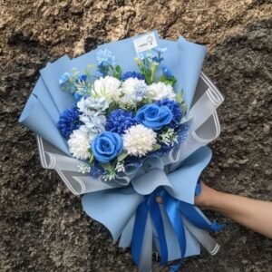 Lilyloot Blue Bucket